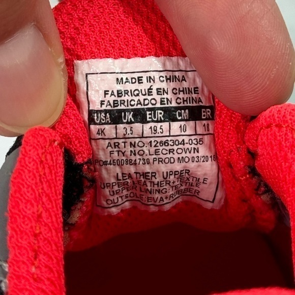 Under‎ Armour Spine Graphic Infant/Toddler Shoes- Sz 4K - Picture 7 of 8